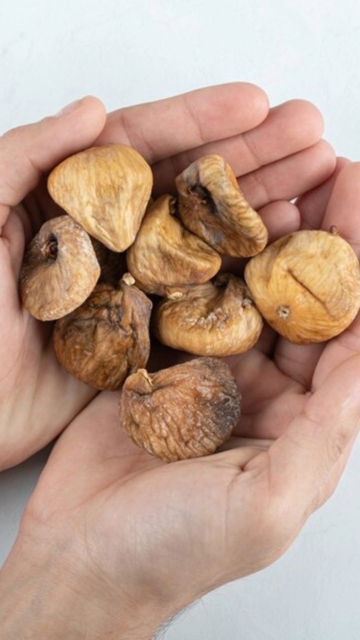 10 Surprising Health Benefits Of Soaked Figs Or Anjeer For Women