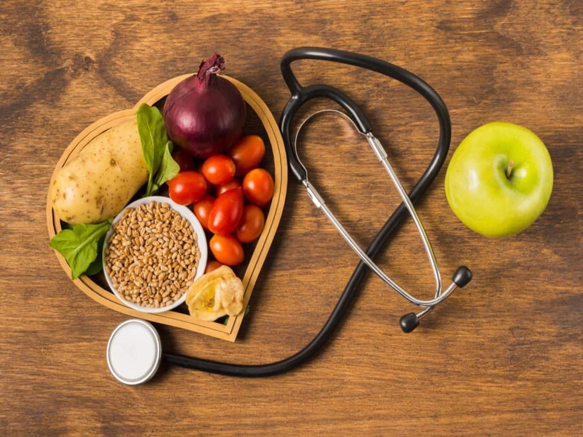 World Hypertension Day, Causes of hypertension, hypertension in pregnancy, Complications of hypertension, hypertension in women, hypertension in younger women, hypertension during pregnancy, DASH diet