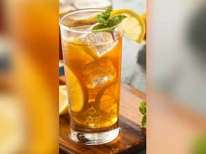 नींबू की चाय पीने के 8 जबरदस्त फायदे