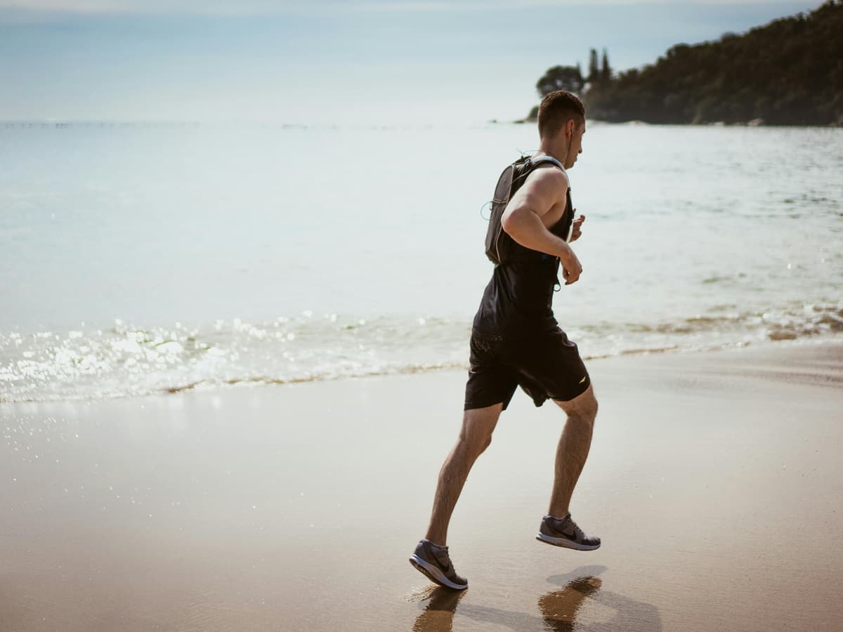 Fast Walking Vs Slow Walking: What’s Better For Fat Burn And Weight Loss?