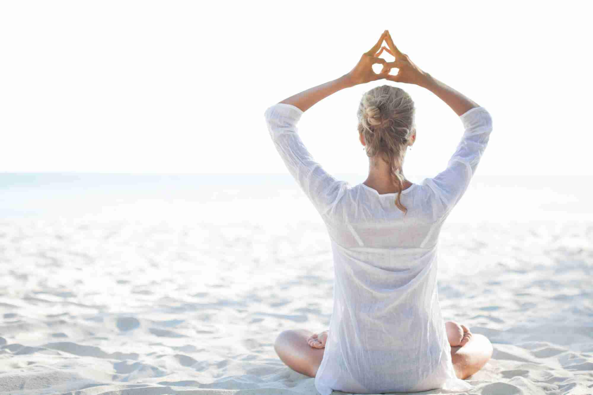 Garuda To Hakini: Try These 2 Different Types Of Hand Mudras In Yoga