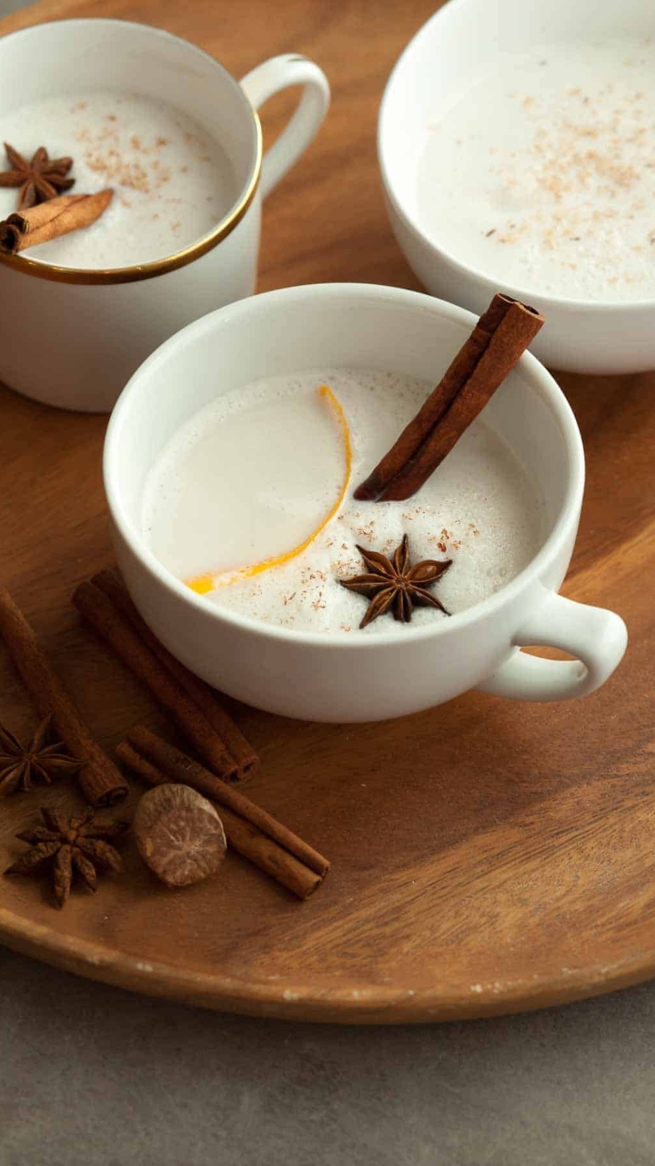 सोने से पहले दूध में दालचीनी पाउडर मिक्स करके पीने से होंगे जबरदस्त लाभ