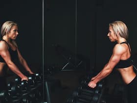 Strength exercise for women to look 10 years younger