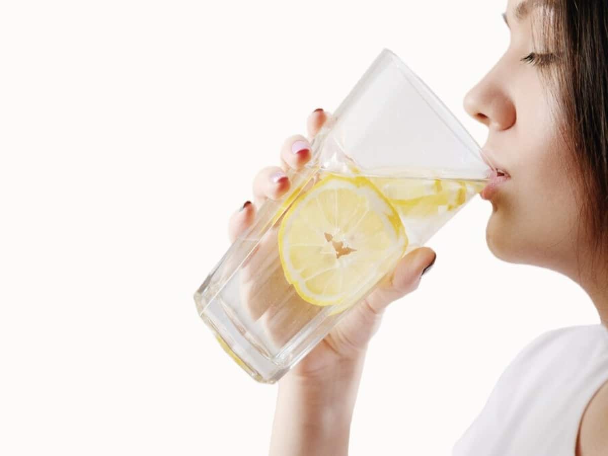 Travelling Somewhere? Stick To This Dietary Schedule To Ensure You Do Not Gain Weight