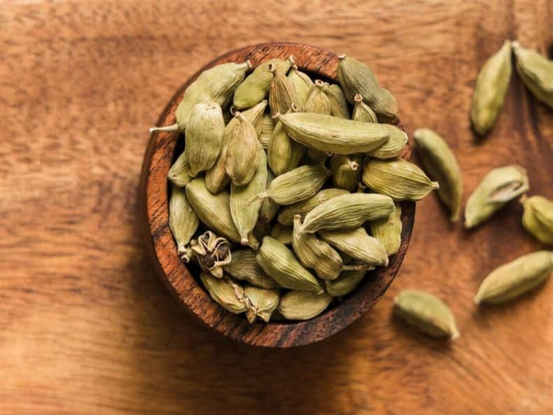 Morning Drinks: 5 Effective Ways To Combat Common Health Issues Naturally