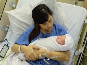 What Can A New Mom Expect In The Initial Hours Post C-Section Delivery?