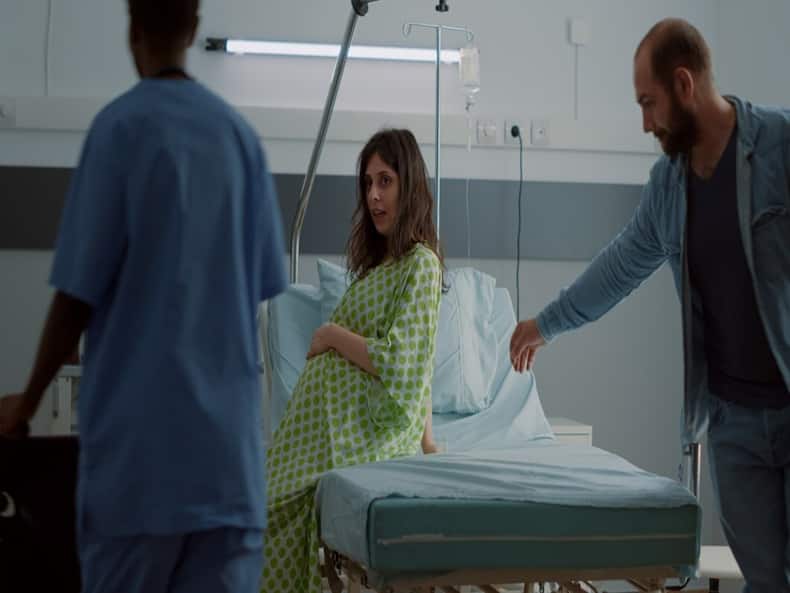 What Can A New Mom Expect In The Initial Hours Post C-Section Delivery?