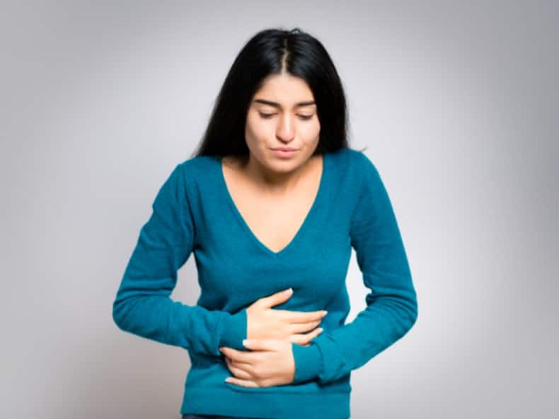 बच्चेदानी में गांठ होने पर शरीर में दिखने लगते हैं ये 5 लक्षण, ज्यादातर महिलाएं करती हैं नजरअंदाज