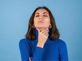 Thyroid Diet Tips: थायराइड में नाश्ते में ब्रेड-बिस्किट नहीं खाएं ये 6 देसी फूड्स, लक्षणों से मिलेगा आराम Thyroid Diet Tips: थायराइड में नाश्ते में ब्रेड-बिस्किट नहीं खाएं ये 6 देसी फूड्स, लक्षणों से मिलेगा आराम