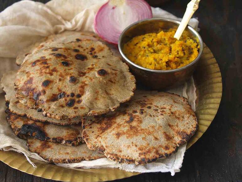 गेहूं, बाजरा, मक्का या रागी, जानिए किस आटे की रोटी है फायदेमंद