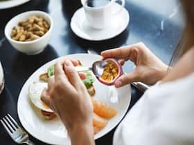 Here's Why You Must Start Your Day With These 5 Healthy Foods Here's Why You Must Start Your Day With These 5 Healthy Foods