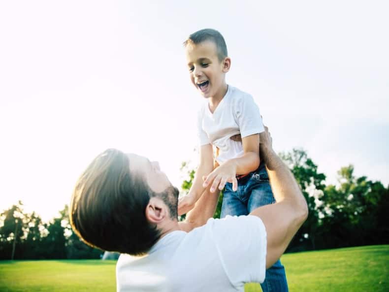 What Are The Pros And Cons Of Showering Praises On Your Child?