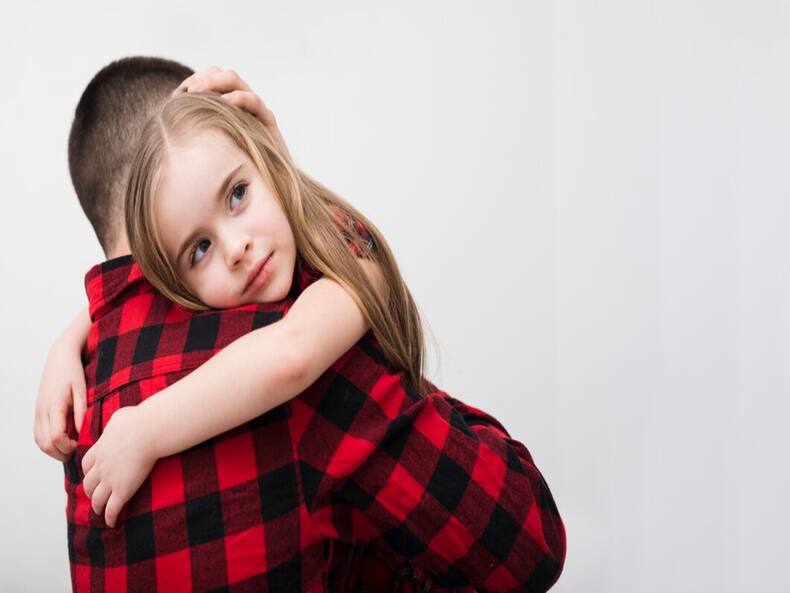 What Are The Pros And Cons Of Showering Praises On Your Child?
