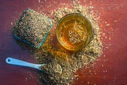 खाना पचाने से लेकर एसिडिटी कम करने तक में जबरदस्त काम करता है ये 5 रुपए का नुस्खा