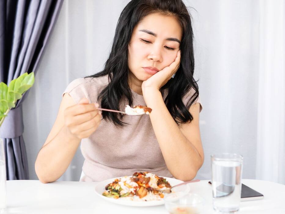 Hepatitis Symptoms In Women: 5 Warning Signs You Shouldn't Ignore