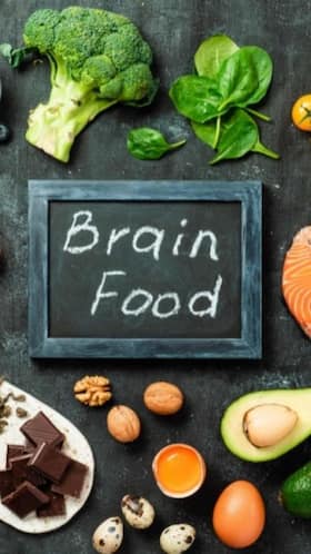 Dimag Tez Karne Wale Food: स्कूली बच्चों की मेमरी तेज करेंगे ये 6 ब्रेन फूड्स Dimag Tez Karne Wale Food: स्कूली बच्चों की मेमरी तेज करेंगे ये 6 ब्रेन फूड्स