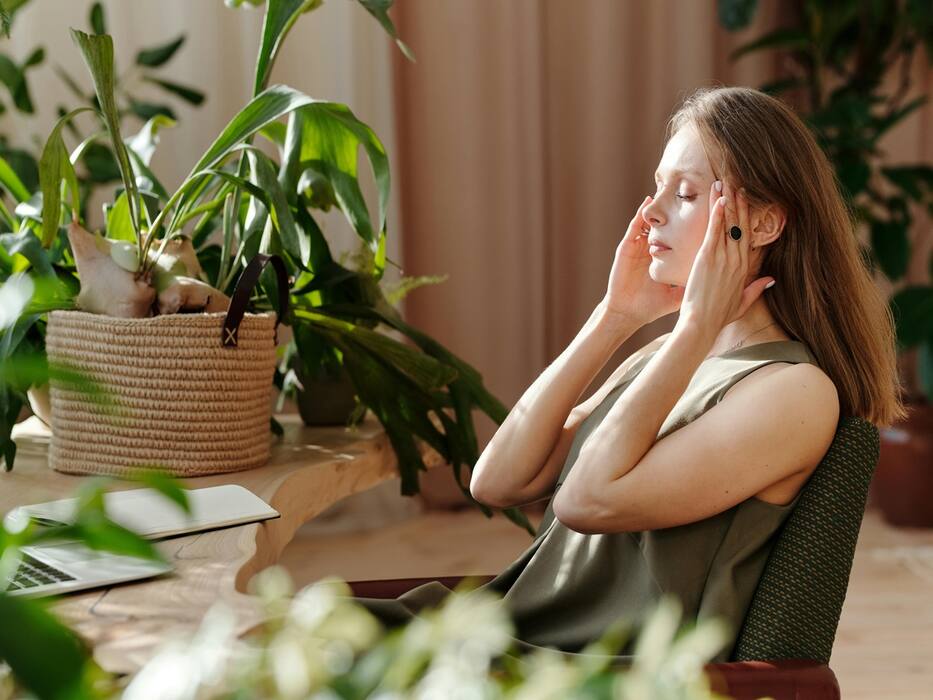 Symptoms Of Dehydration Headache: All You Need To Know About This Condition