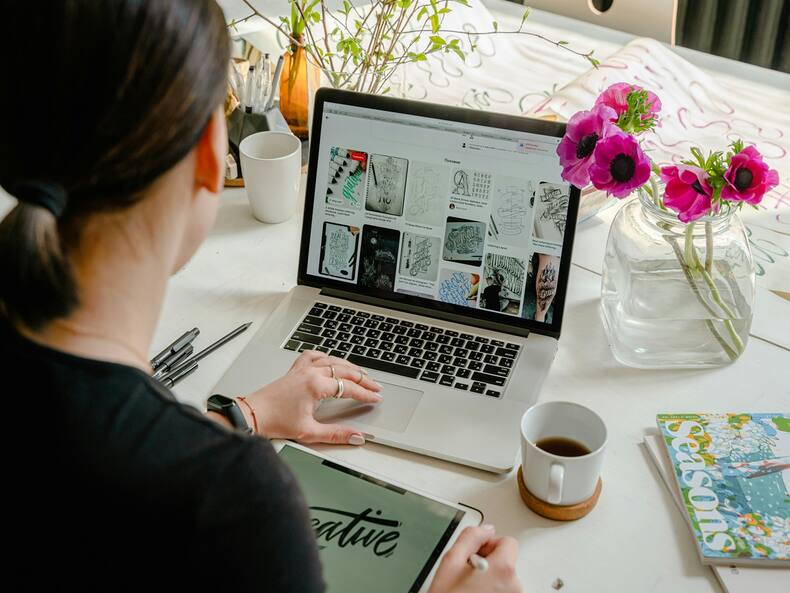 Desk Jobs Are Killing Your Health - Find Out If Strength Training In Between Work Can Help