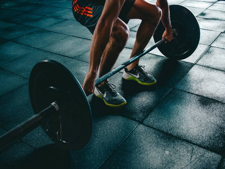 5 Outdoor And Indoor Workouts That You Can Practice In The Evening