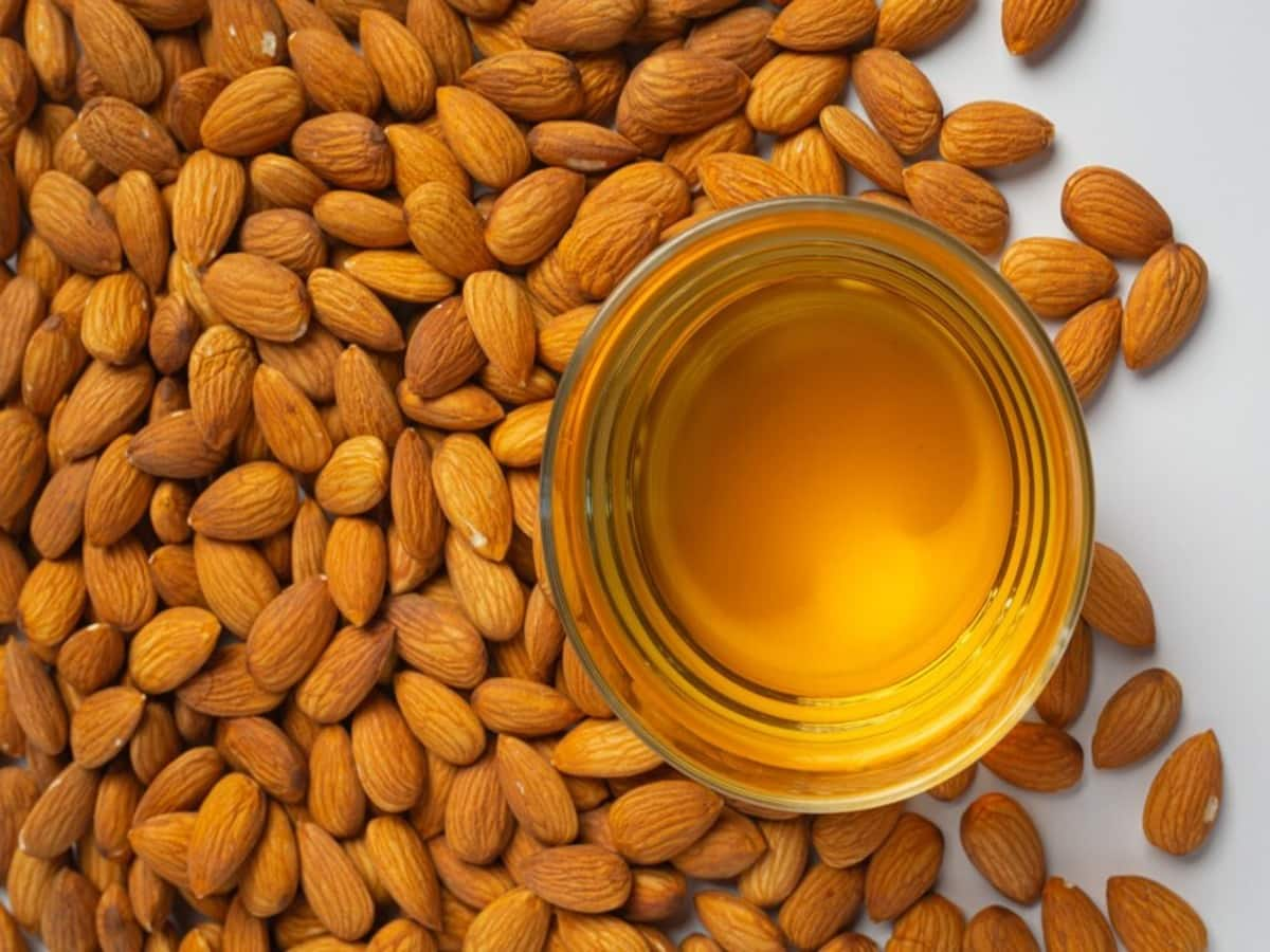 Did You Know About These 7 Health Benefits Of Consuming Almond Oil?