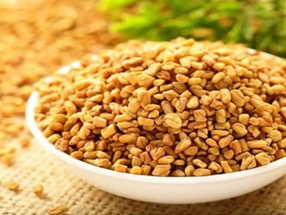 डिलीवरी के बाद ब्रेस्ट मिल्क बढ़ाने के लिए खाएं ये 5 फूड्स, बच्चे को नहीं देना पड़ेगा पाउडर वाला दूध