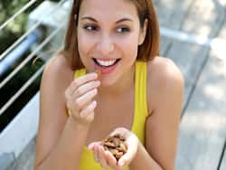 7 Health Benefits Of Eating Almond In Monsoon To Boost Immunity