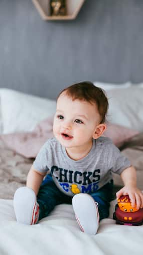 10 Indian Baby Boy And Girl Names Inspired By 'Clouds'