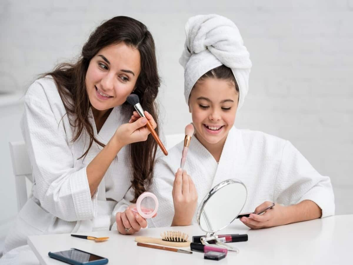 Skincare 101: What Is The Best Routine For Teens And Why Should They Stay Away From Makeup Products?