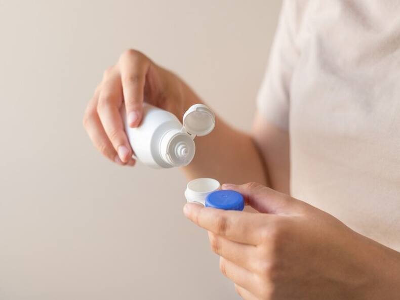 Eye Health: How To Safely Use Contact Lens In Monsoon? 9 Things You Need To Know