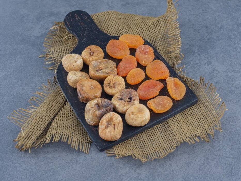 What Makes Dried Figs The Best Travel Snacks?