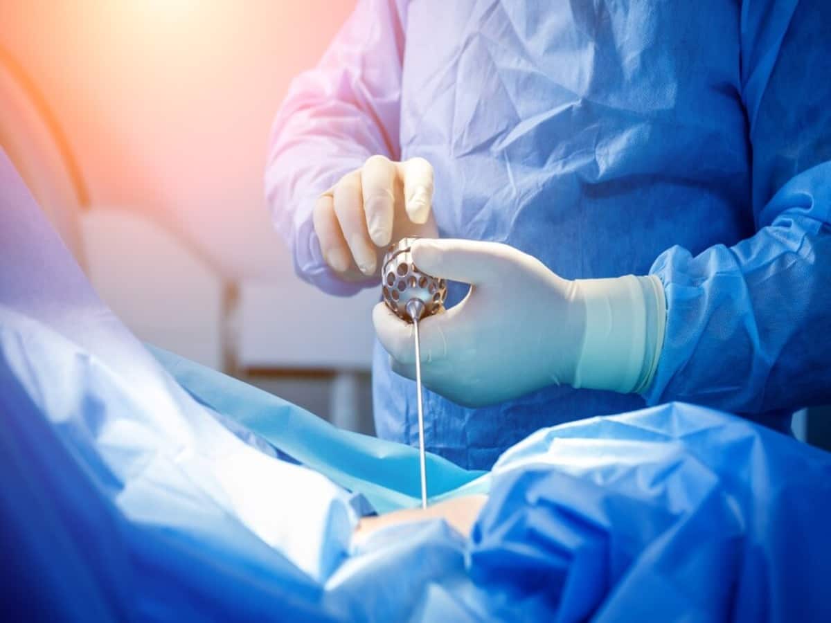 How Can Minimally-Invasive Endoscopic Spine Surgeries Bring Relief From ...