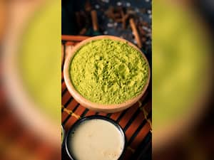 7 Health Benefits Of Consuming Moringa Powder Every Morning