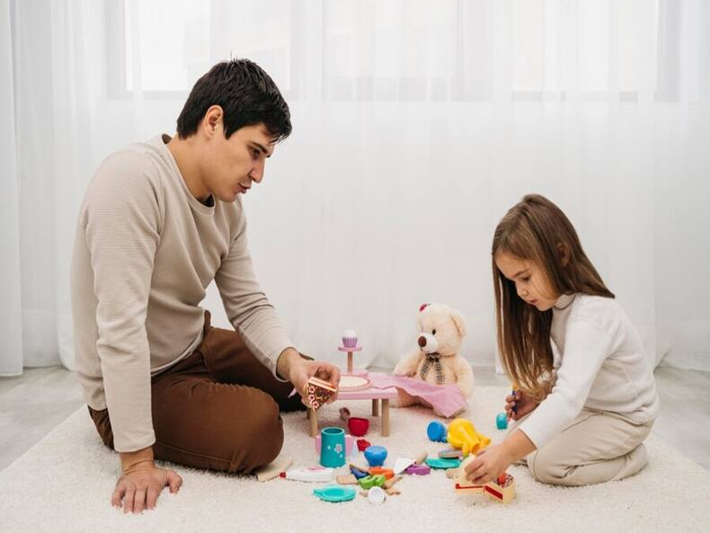 7 Things A Parent Can Do When Their Child Is Throwing A Tantrum, Instead Of Scolding Them