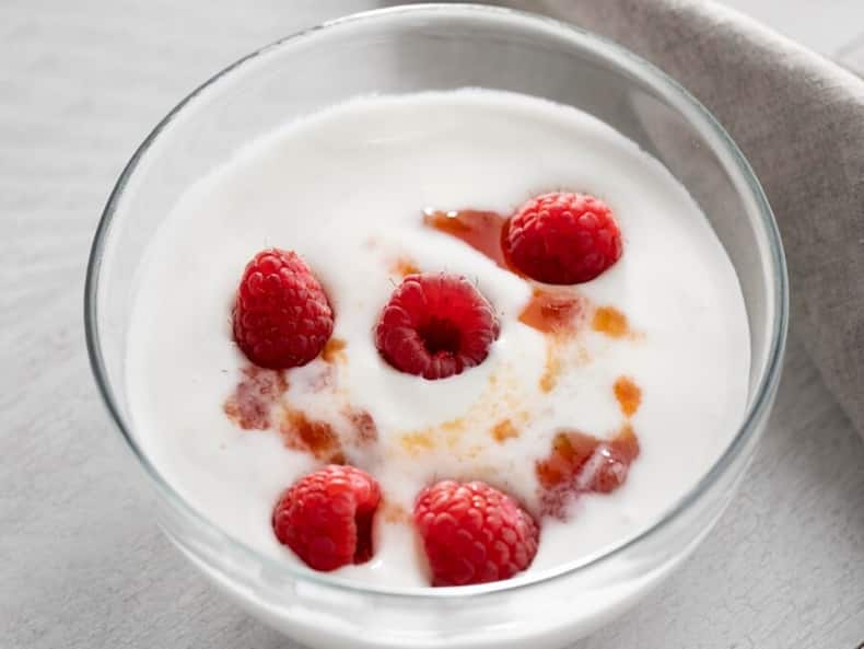 What Makes Plain Yogurt An Incredibly Nutritious Food? Know About These 7 Health Benefits