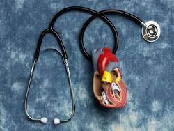 Coronary Artery Blockage: Know The Early Warning Signs From An Expert