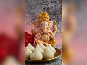 गणेशोत्सव के खास प्रसाद मोदक खाने के 6 हेल्दी फायदे