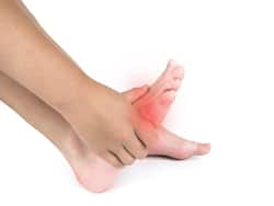 Suffering From Plantar Fasciitis Pain? Do This 5-Minute Yoga Routine Daily For Relief
