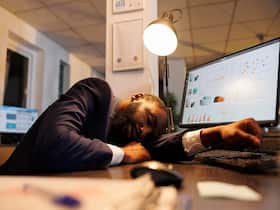 EY Employee Death: 7 Signs That Indicate Your Body Is Screaming For Break