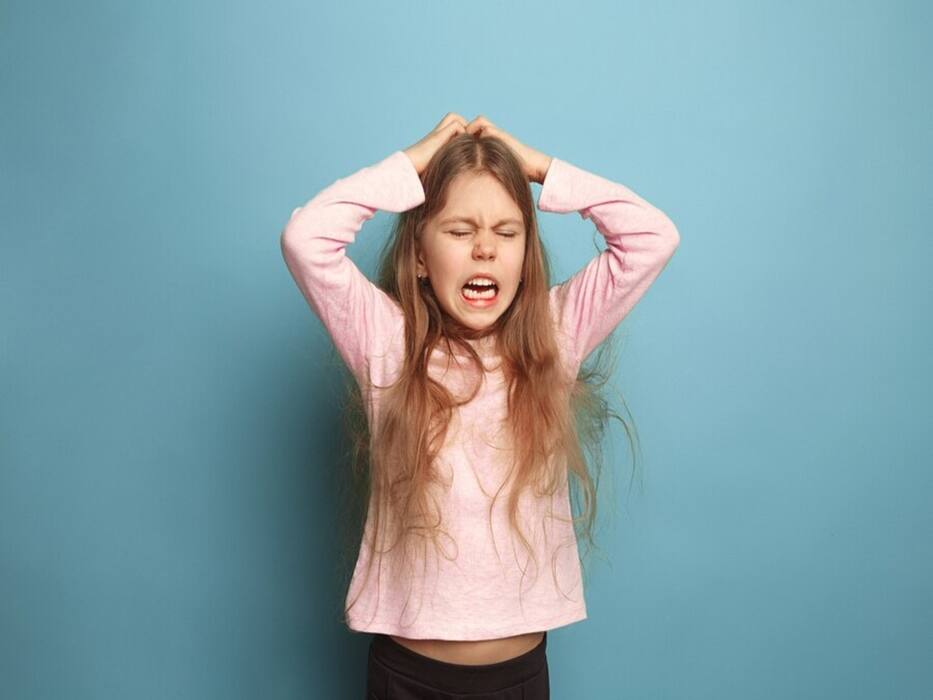 6 Things Parents Must Do When Their Child Is Screaming And Having A Public Meltdown