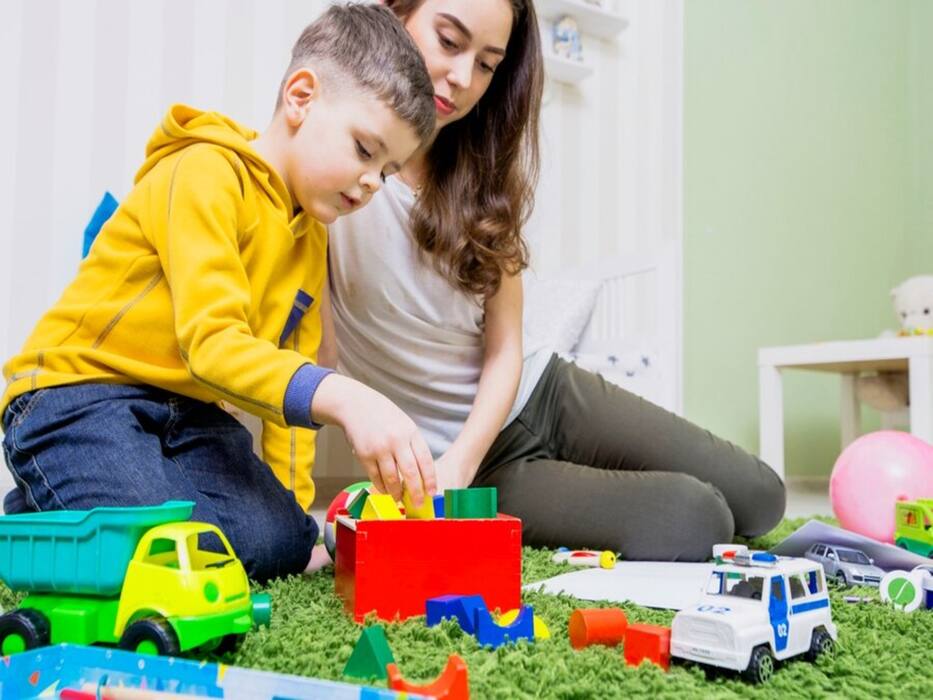 6 Things Parents Must Do When Their Child Is Screaming And Having A Public Meltdown