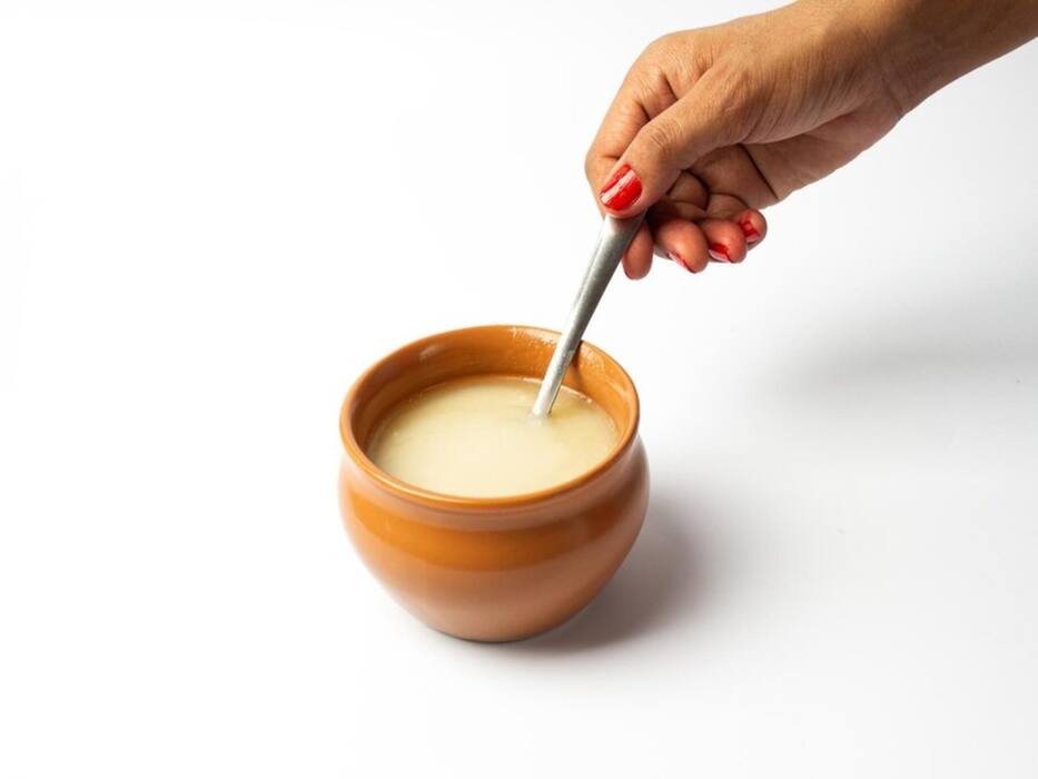 5 Best Ways To Use Desi Ghee For Better Digestion In Monsoon