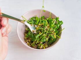 10 Healthy Things That Happen To Your Body When You Start Your Day With Sprouts