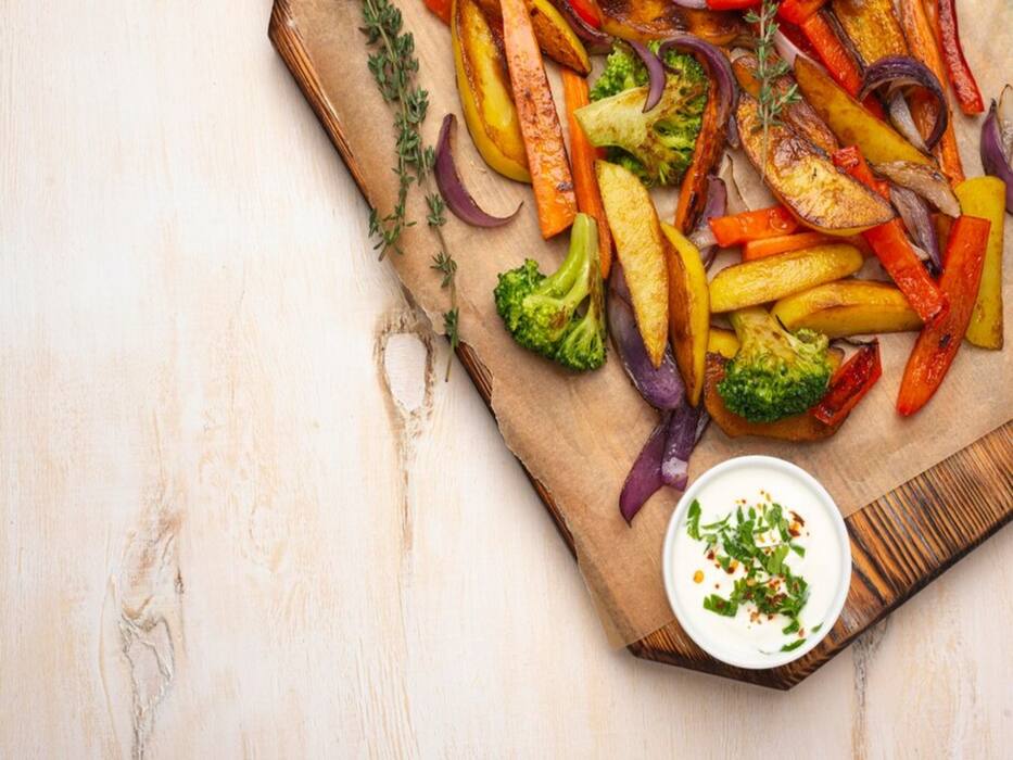 Nutritionist Recommends You Do These 5 Things While Dining Out