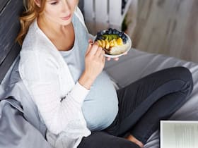 7 Iron-Rich Foods That Pregnant Women Must Eat 7 Iron-Rich Foods That Pregnant Women Must Eat