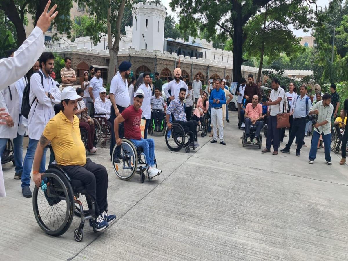 Spinal cord injuries, Spinal cord injury, spinal cord injury prevention, what happens when spine is injured, wheelchair bound people, spinal cord injuries prevention, treatment for spinal cord injuries, accidents causing spinal cord injuries, spinal cord injury impact, spinal cord injuries in India, Spinal Cord Injury Day, National Injury Prevention Week