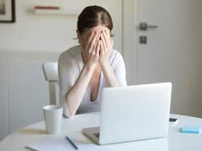 Combat Stress By Including These 6 Nutrients In Your Diet