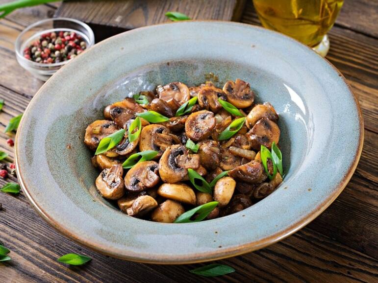 Combat Stress By Including These 6 Nutrients In Your Diet