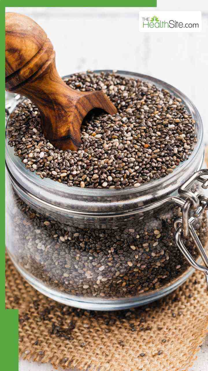 चिया सीड्स के साथ भूलकर भी न खाएं ये 8 चीजें
