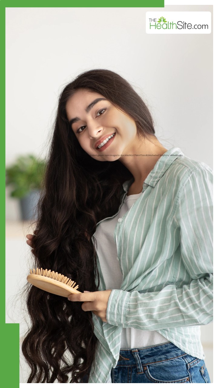 बालों को कमर तक लंबा करने के लिए अपनाएं ये 8 घरेलू उपाय