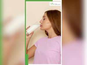 रात में दूध पीने के 9 जबरदस्त फायदे